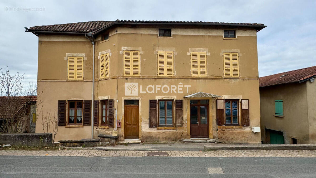 Maison à SOURCIEUX-LES-MINES