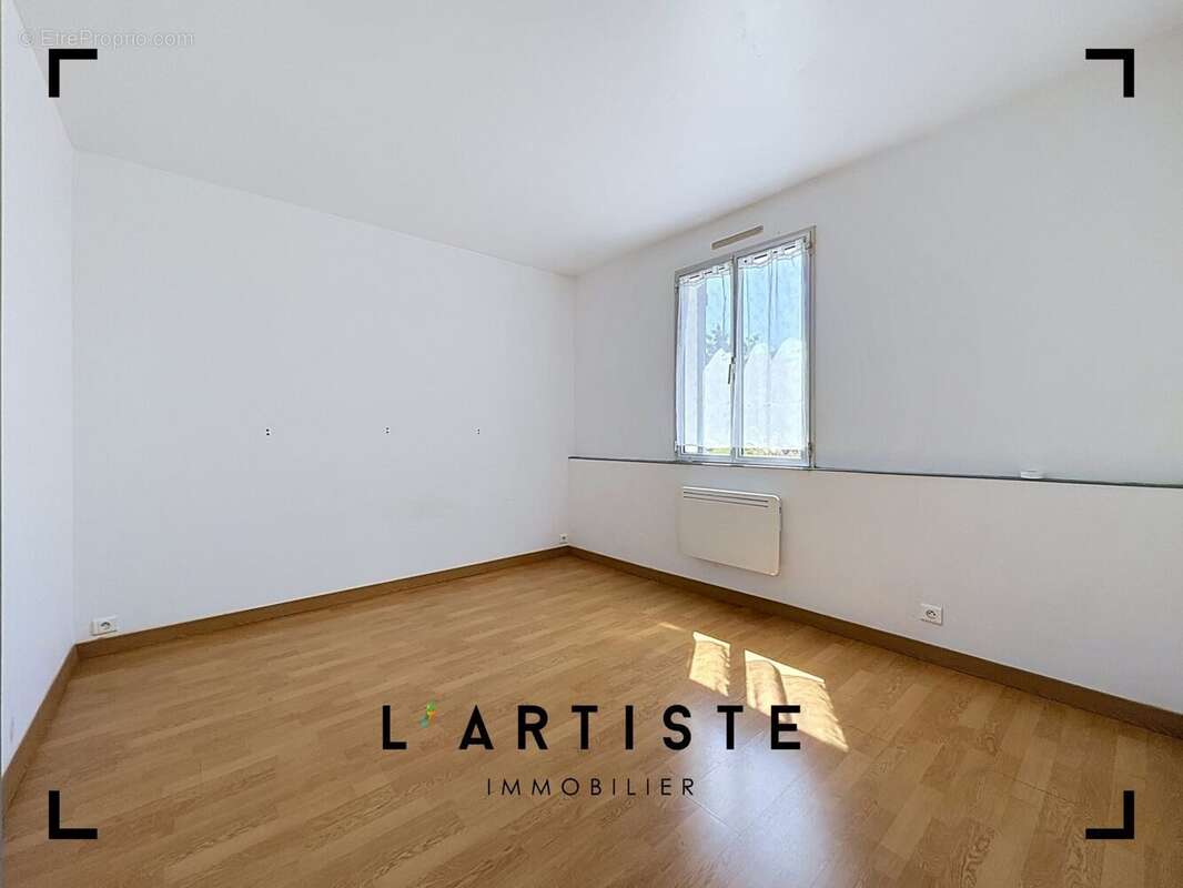 Maison 115 m² à Crosville-La-Vieille  - photo 7