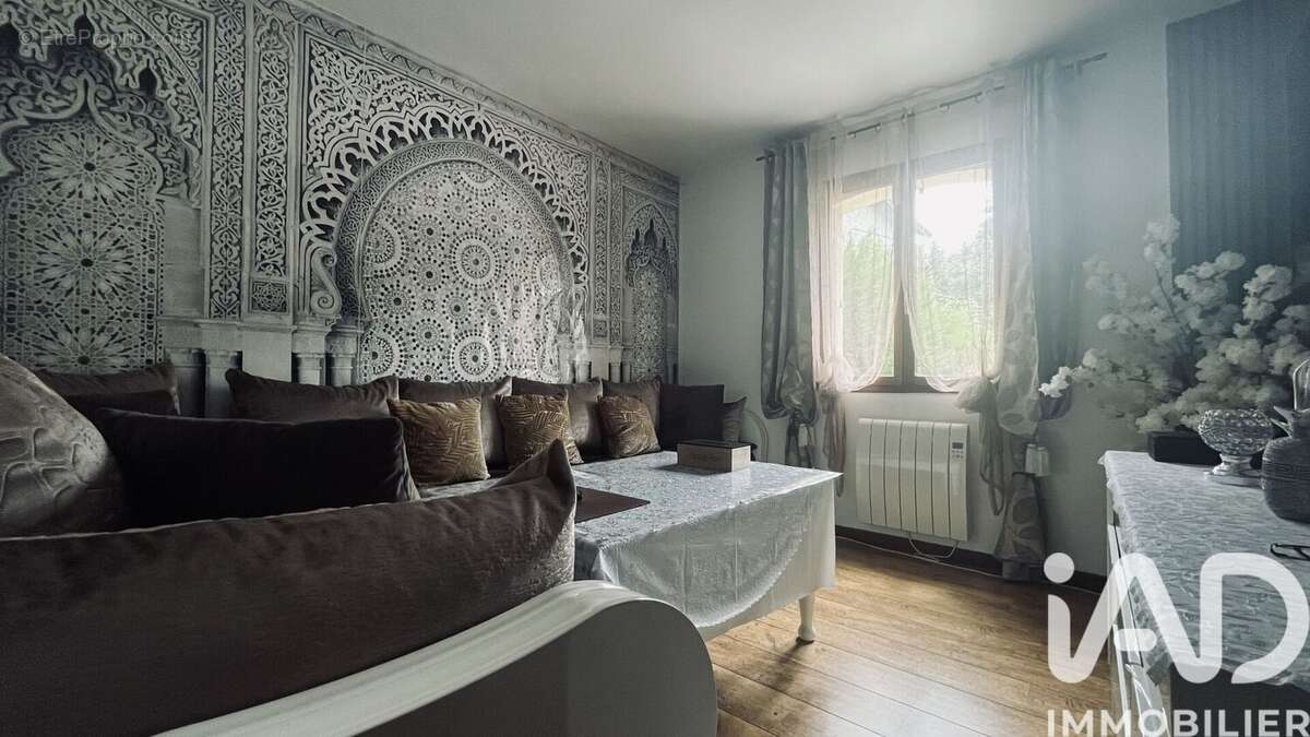 Photo 8 - Maison à VIRY-CHATILLON