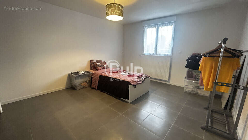 Maison à COURRIERES