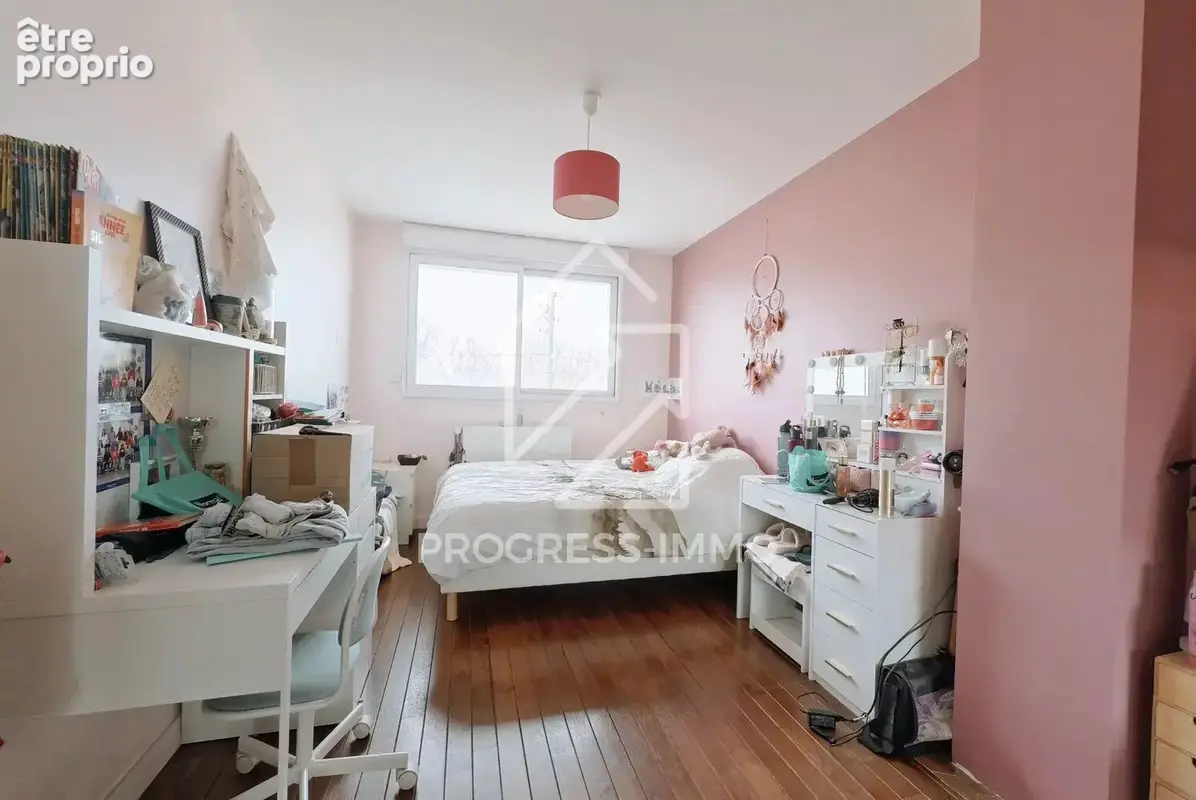 Maison familiale de 170m² sur 532m² terrain à - photo 6