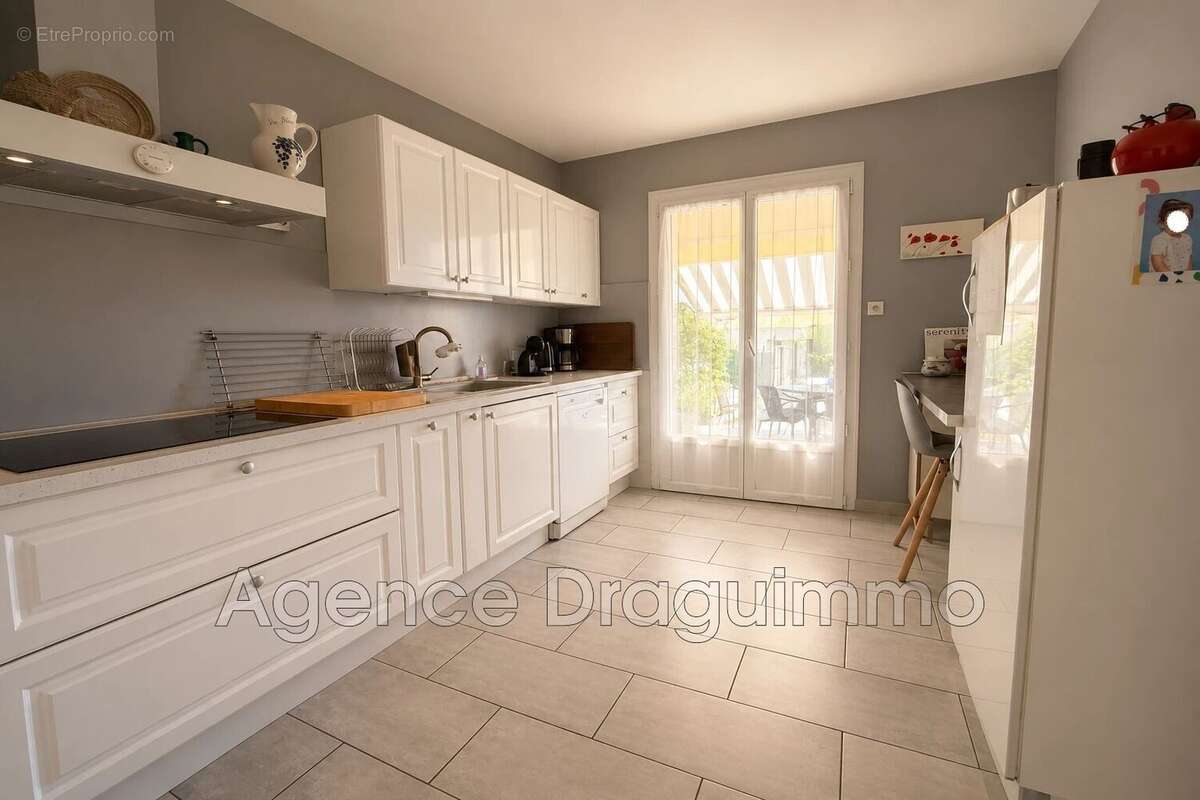 Appartement 90 m² à Draguignan  - photo 8