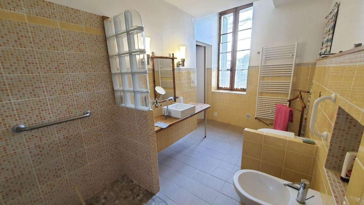 Maison à MONTREDON-DES-CORBIERES
