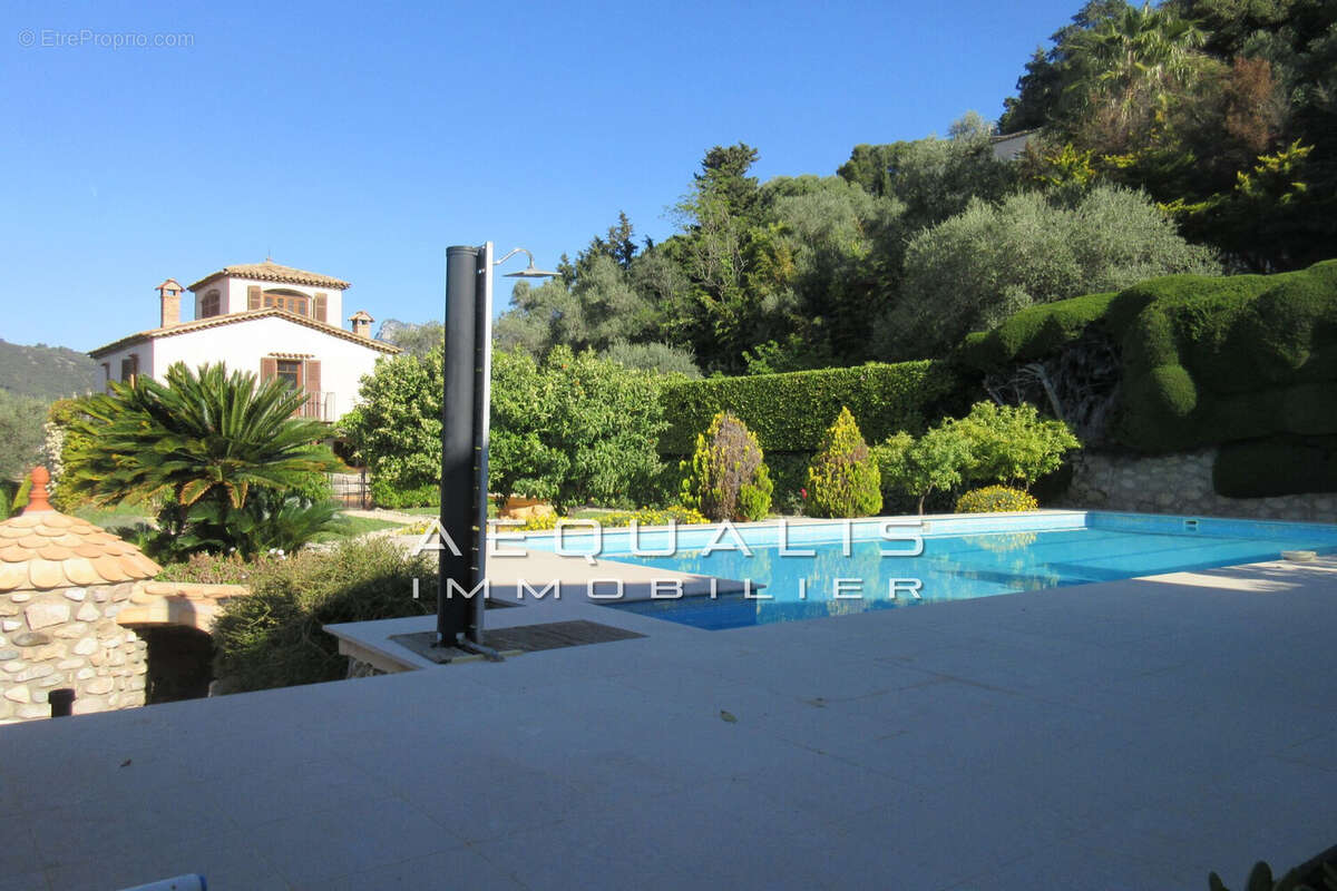 Maison à SAINT-MARTIN-DU-VAR