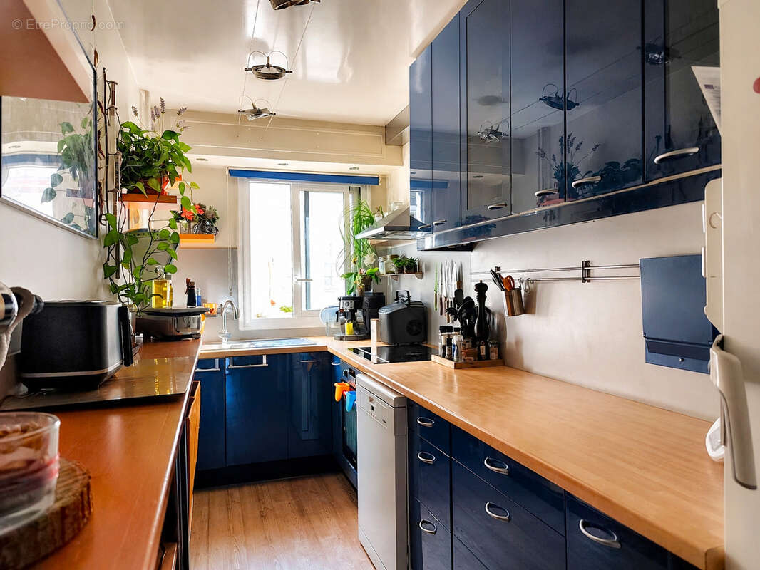 Appartement à PARIS-19E