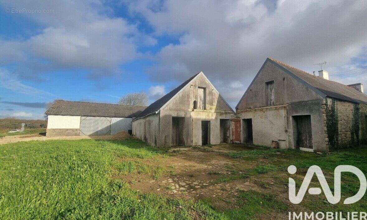 Photo 2 - Maison à POULDREUZIC