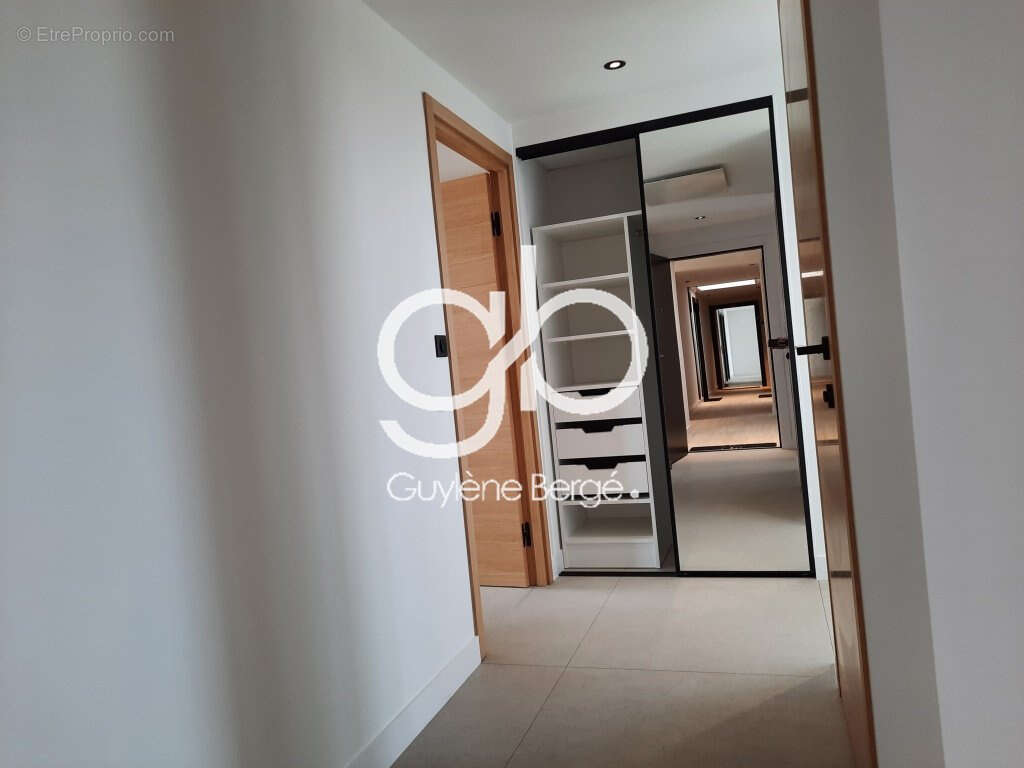 Appartement à CASTRIES