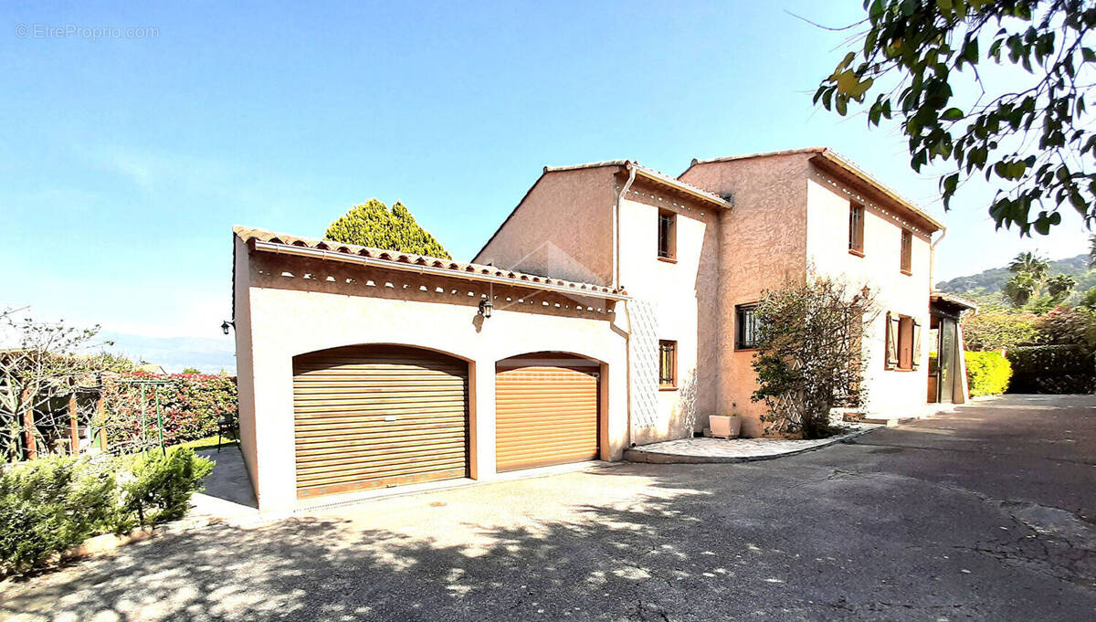Maison à MOUANS-SARTOUX