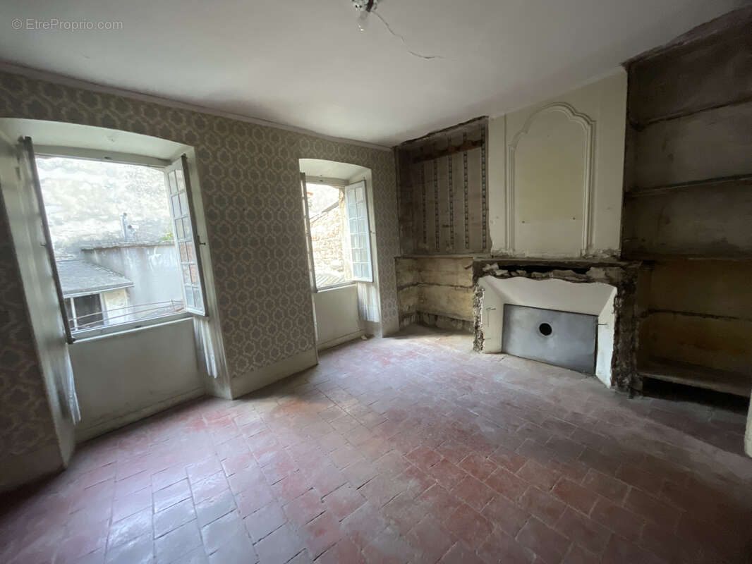 Maison à SAINT-AFFRIQUE