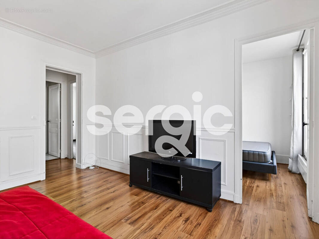 Appartement à PARIS-14E