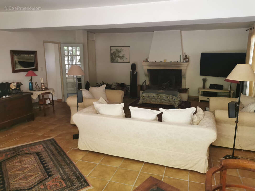 Maison à GRIGNAN