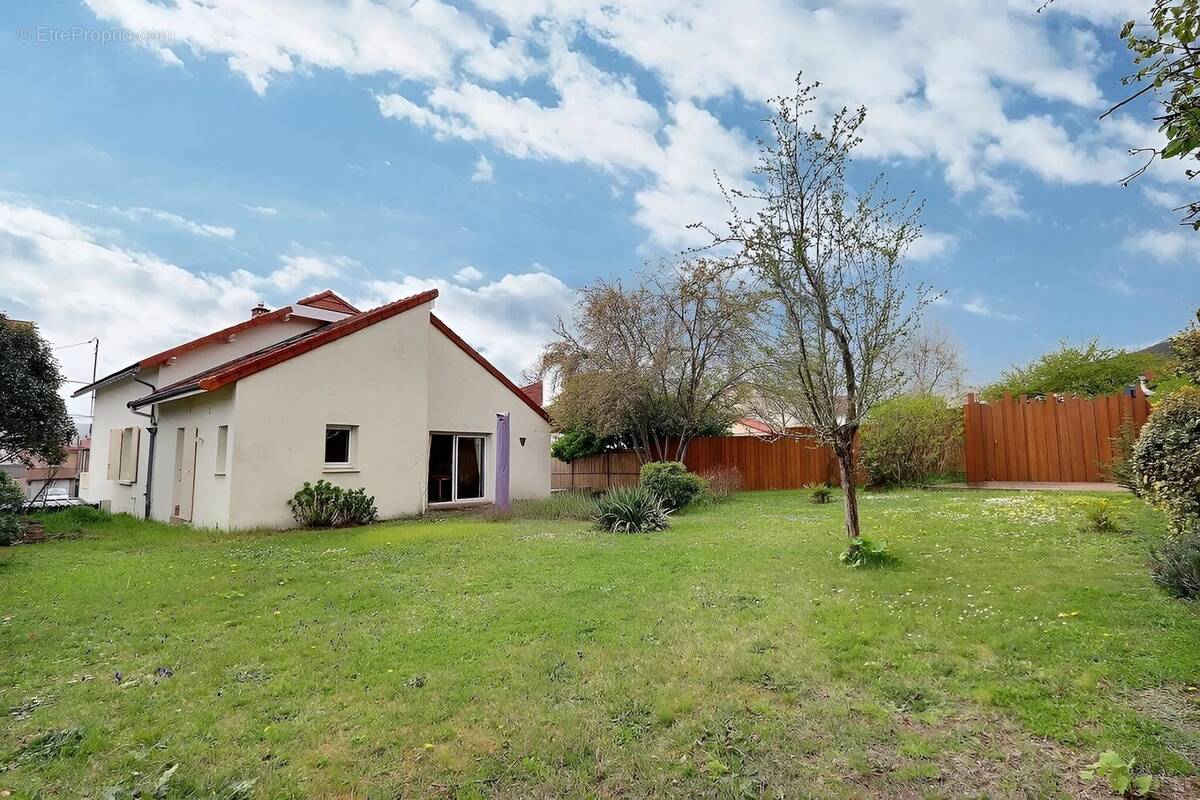 Maison à CLERMONT-FERRAND