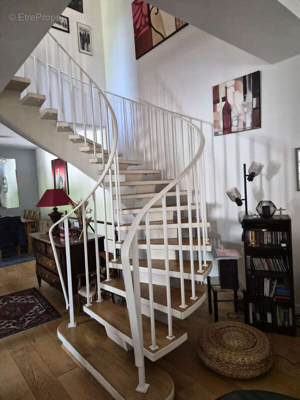 Appartement à SAINT-NOM-LA-BRETECHE