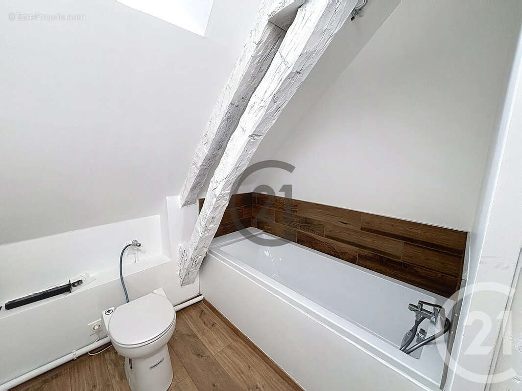 Maison 150 m² à Bassou  - photo 3