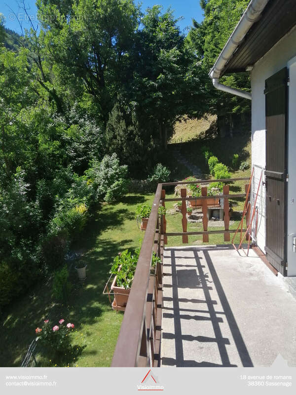 Maison à ENGINS