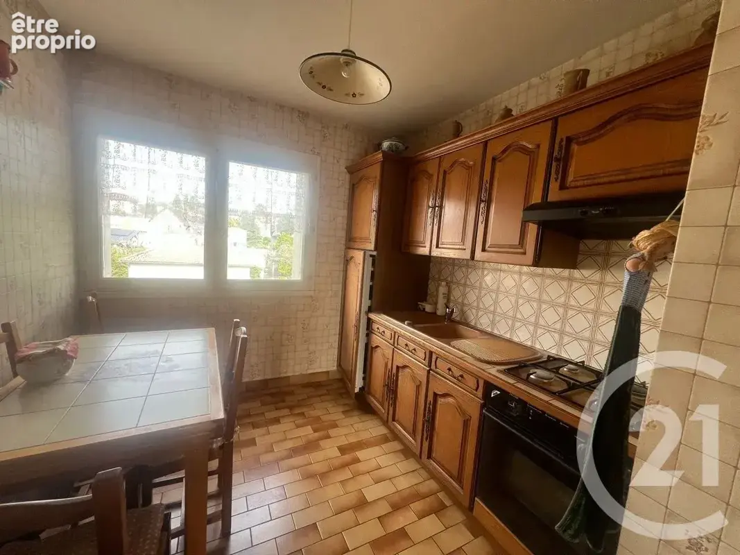 Appartement 5 pièces 84 m² à vendre à Aurillac (15000) - photo 9