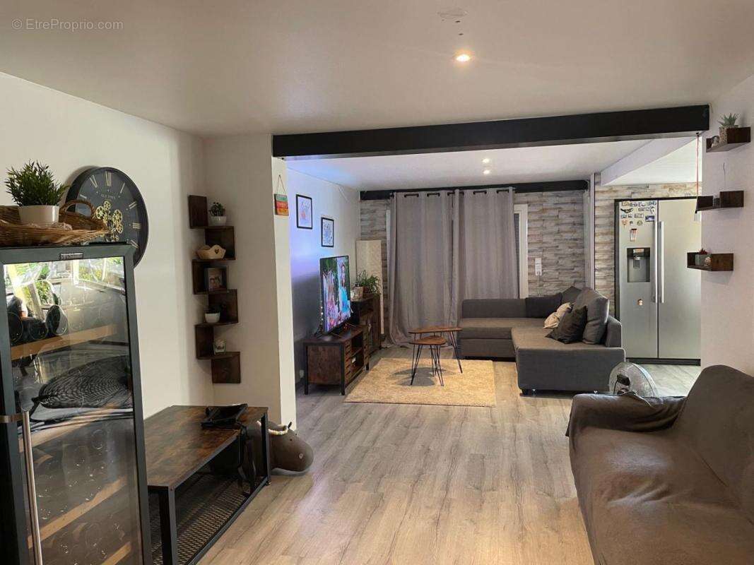 Maison à SAINT-MATHIEU-DE-TREVIERS