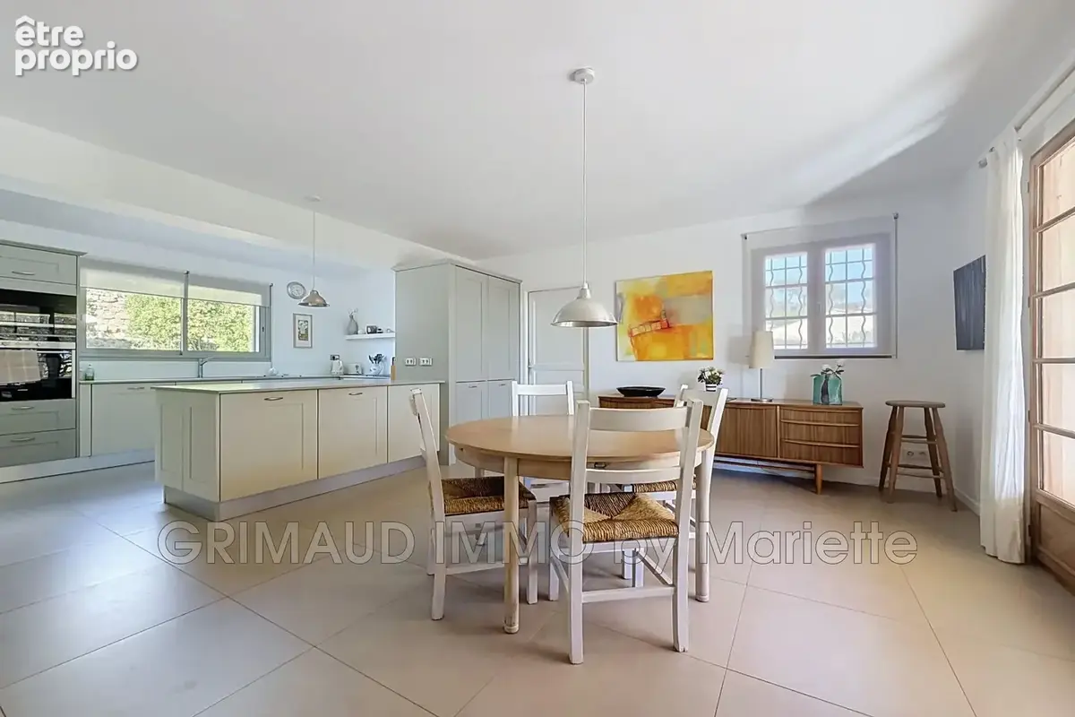 Maison 6 pièces 145 m² à vendre à Plan-De-La-Tour (83120) - photo 9