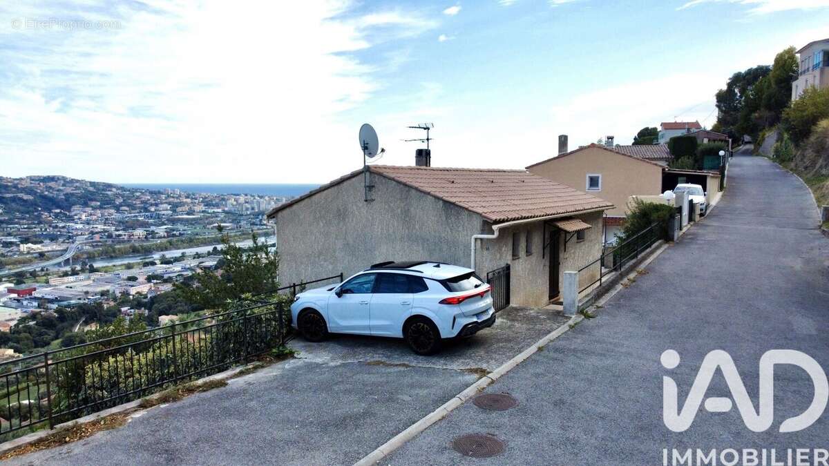 Photo 9 - Maison à SAINT-LAURENT-DU-VAR