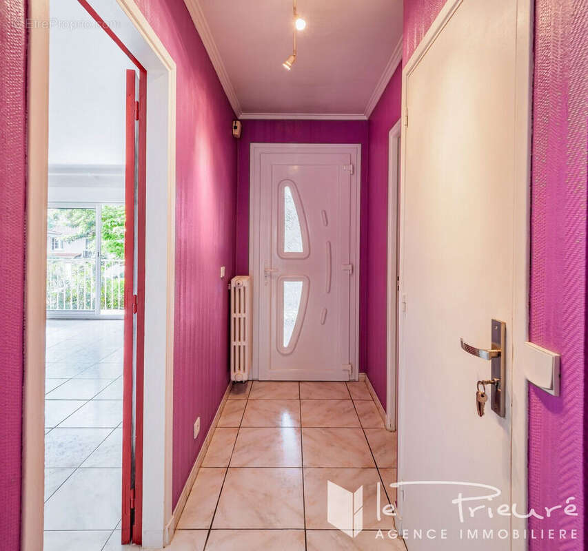 Maison à potentiel avec jardin, garage, sous-sol aménageable et 2 entrées indépendantes, dans un quartier calme d'Albi, proche c - photo 4