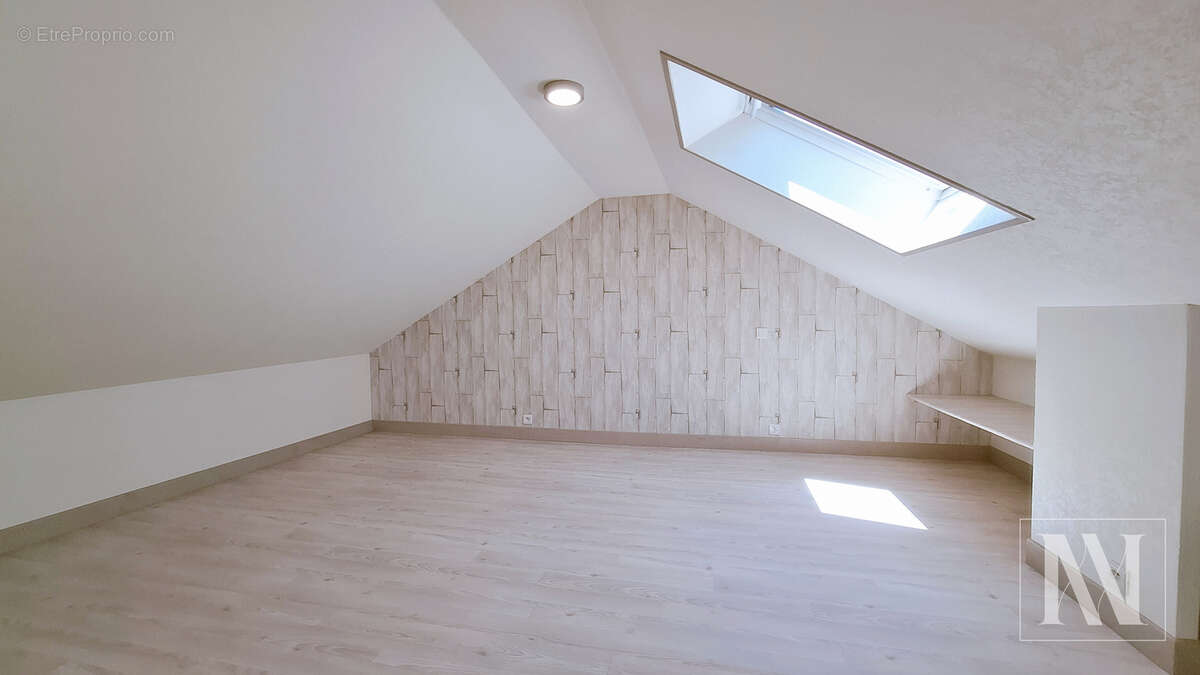 Cadre résidentiel recherché pour cette maison familiale pleine de charme - photo 21