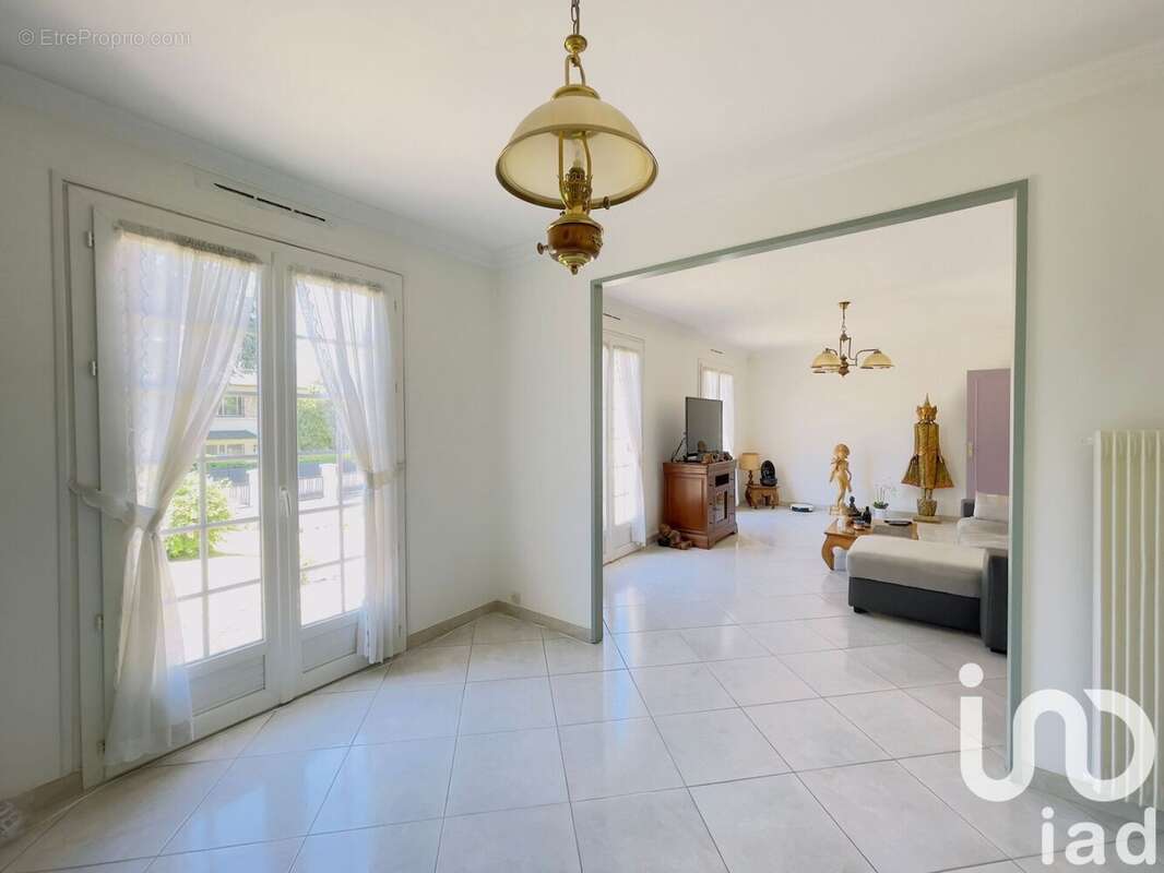 Photo 3 - Maison à CHENNEVIERES-SUR-MARNE