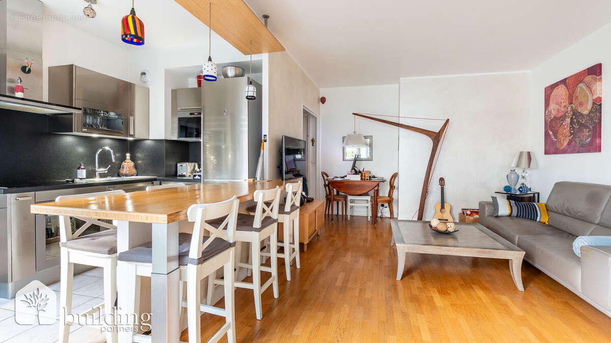 Appartement à NEUILLY-SUR-SEINE