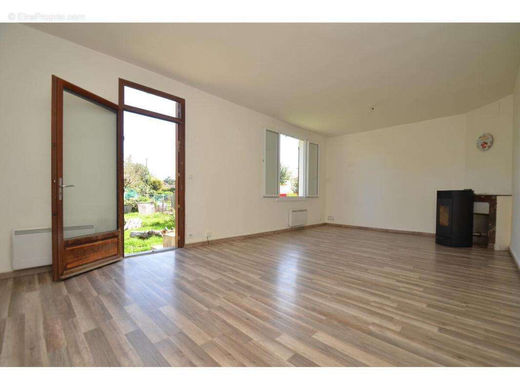 Maison à MONTPON-MENESTEROL