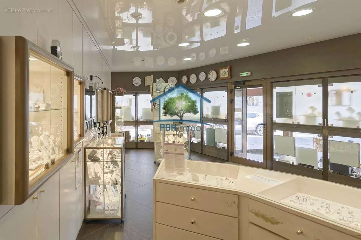 Commerce à NIEDERBRONN-LES-BAINS