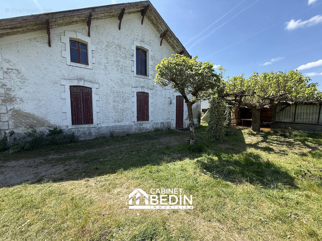 Maison à BELIN-BELIET