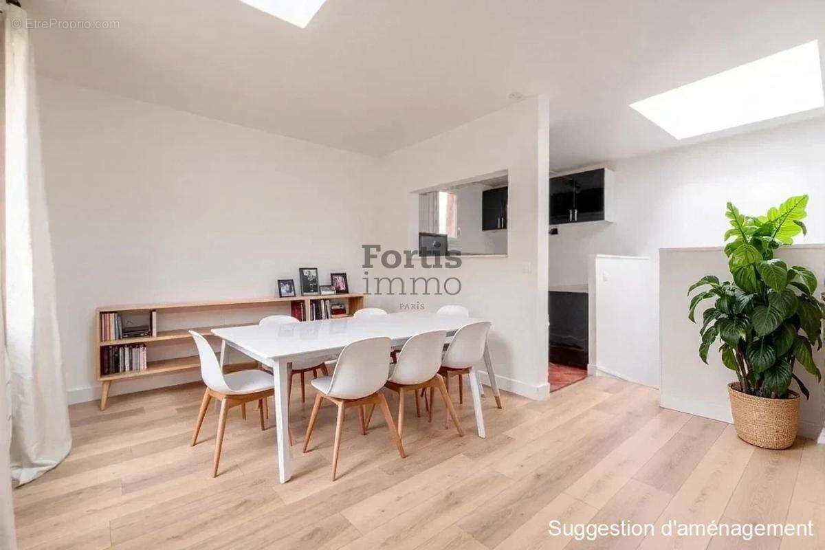 Appartement à PARIS-16E