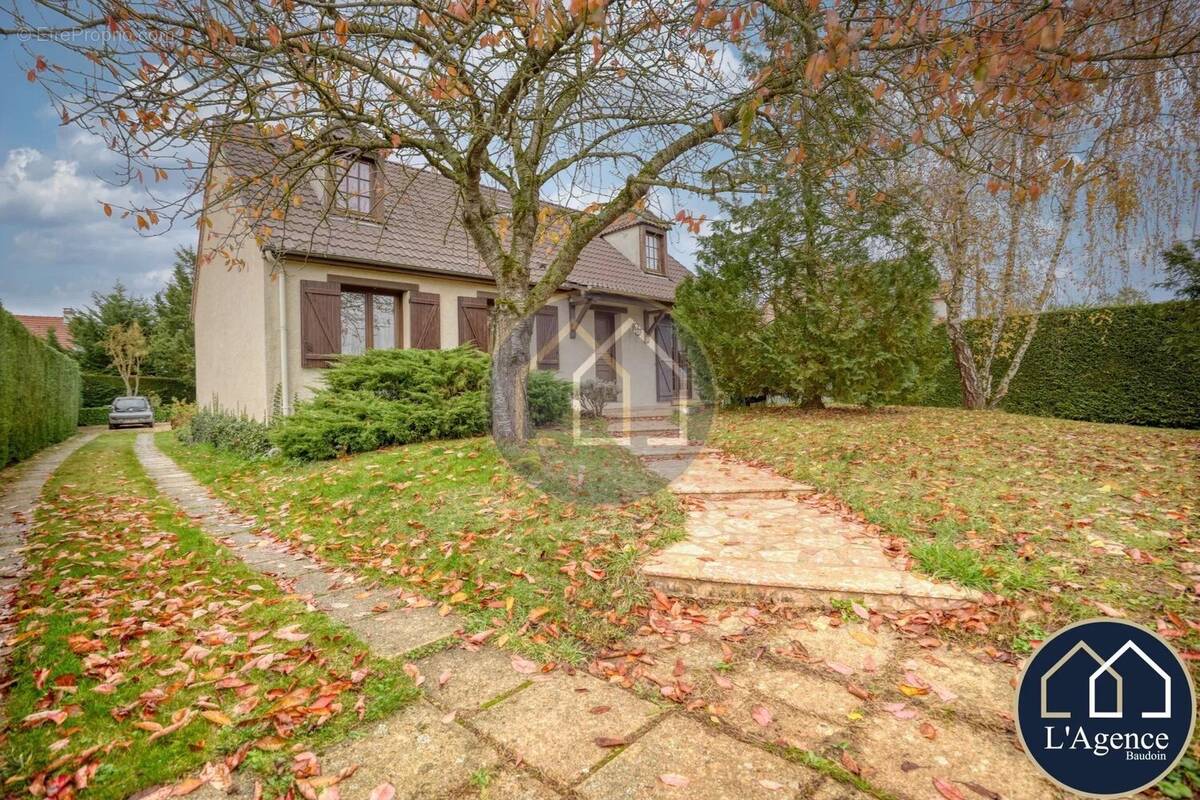 Maison à NOGENT-LE-ROI