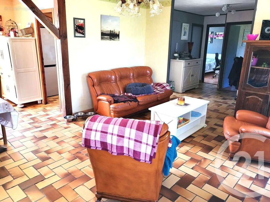 Maison à LE NOYER-EN-OUCHE