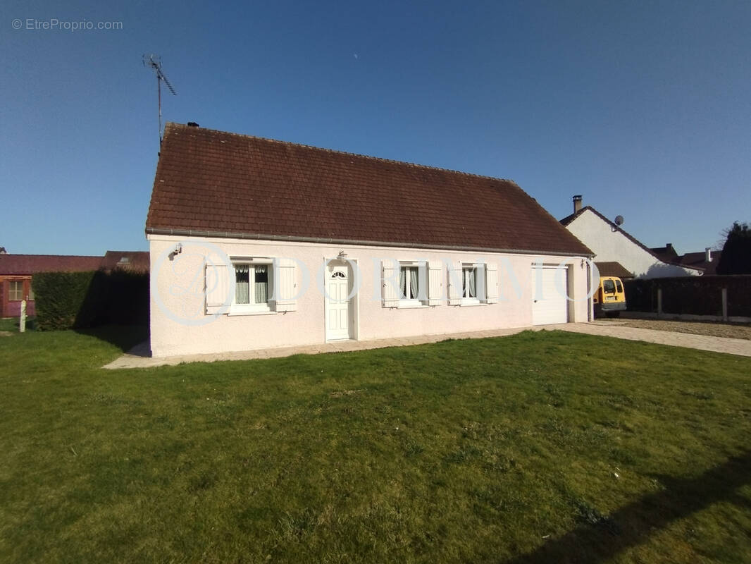 Maison à BEAUVAIS