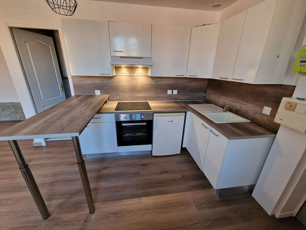 Appartement Oyonnax 2 pièce(s) 42.81 m2 - photo 2