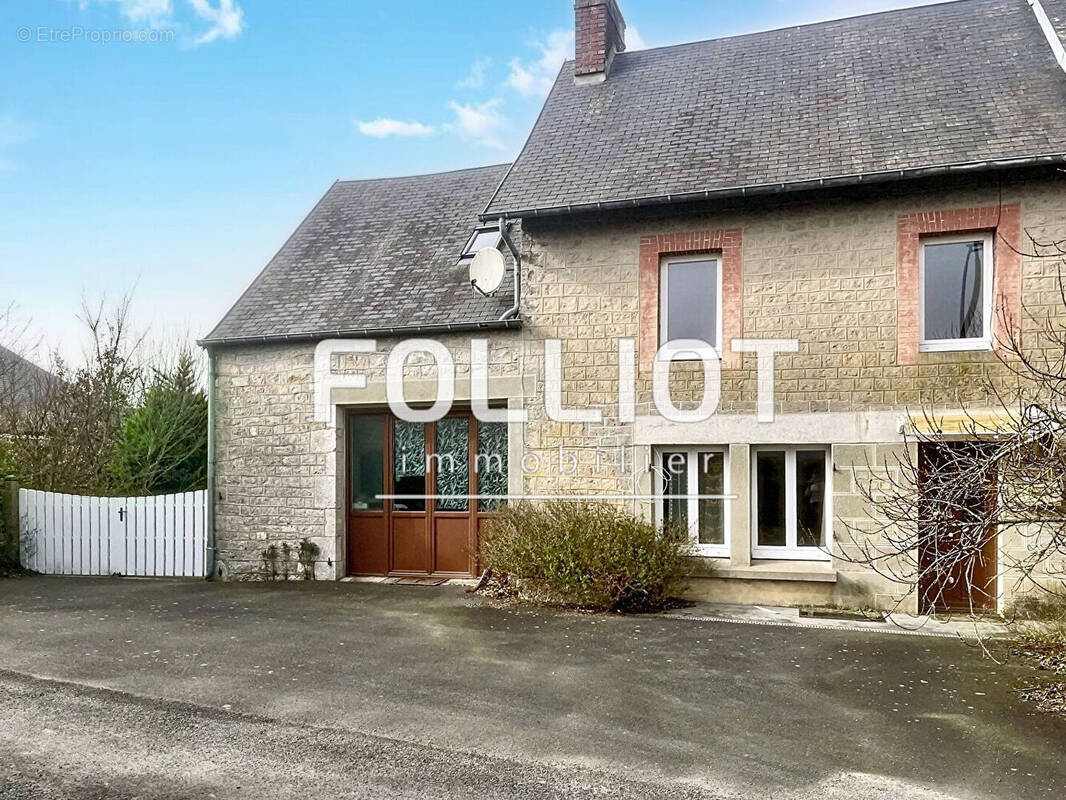 Maison à QUETTREVILLE-SUR-SIENNE