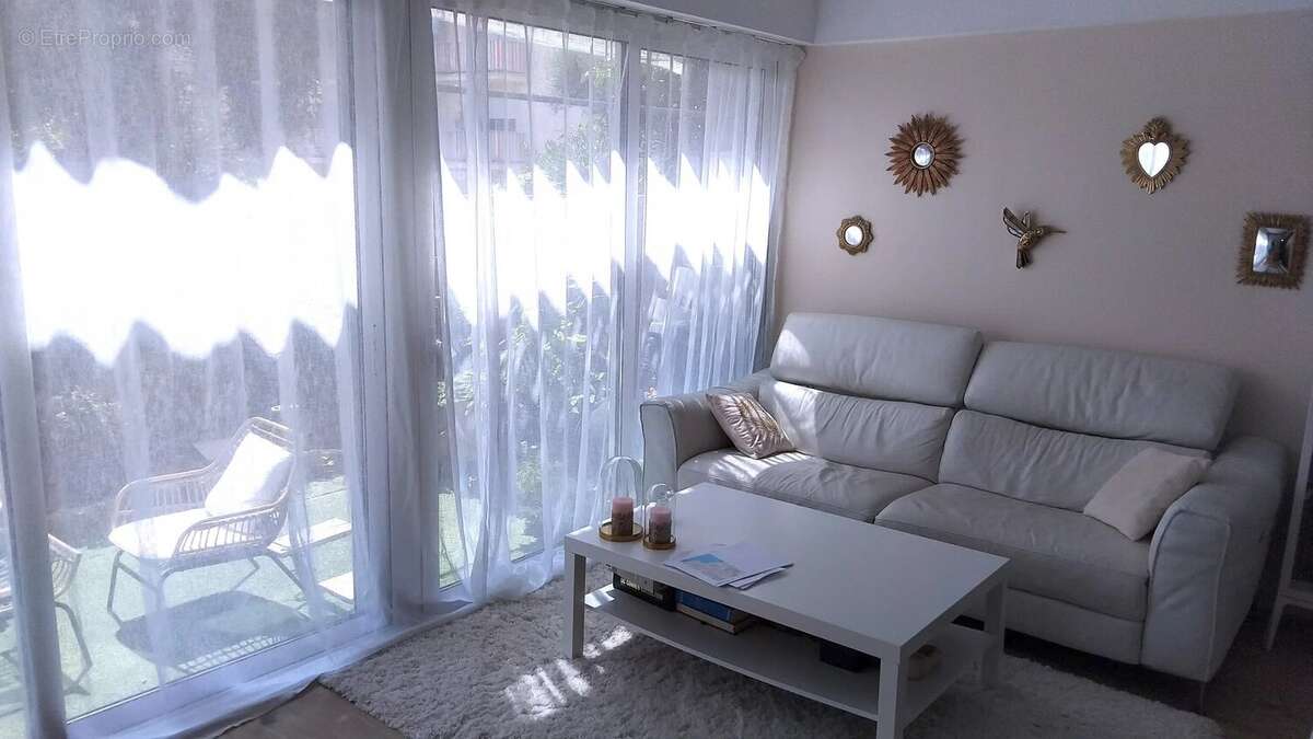 Appartement à ROQUEBRUNE-CAP-MARTIN