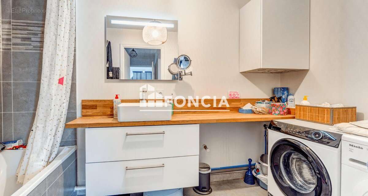 Appartement à NOISY-LE-ROI