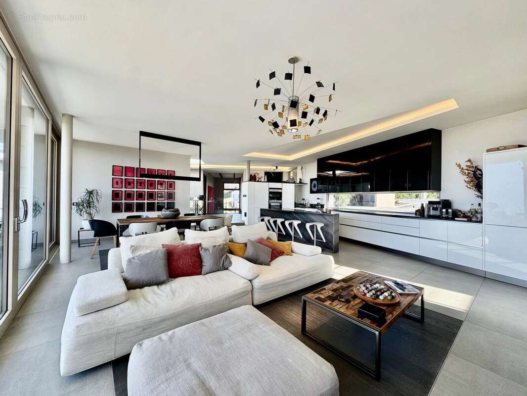 Maison à EVIAN-LES-BAINS