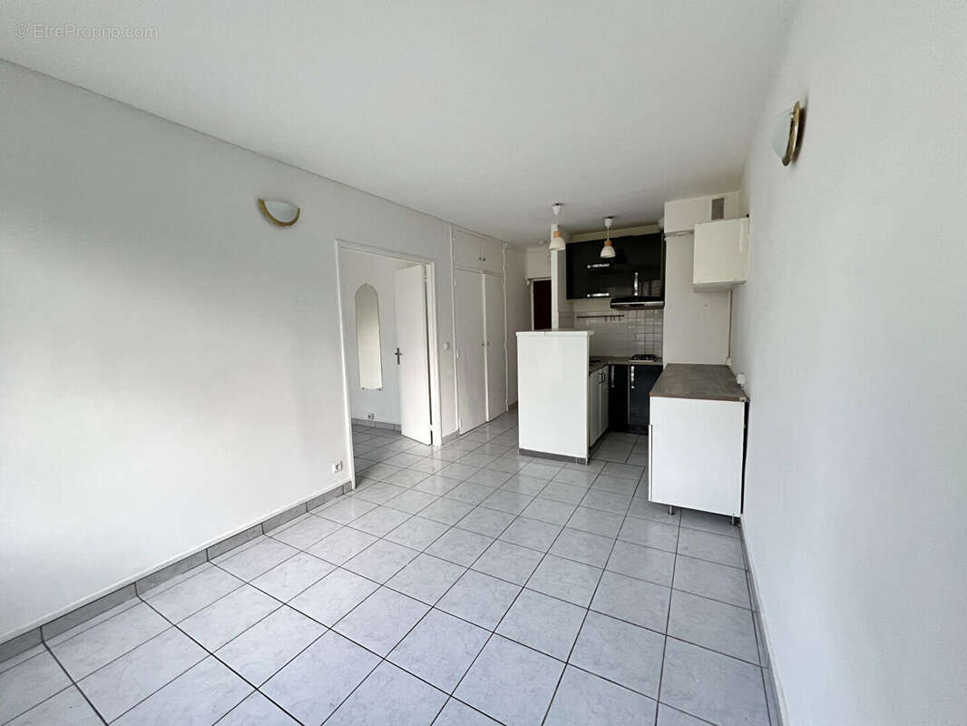 Appartement à AUBERVILLIERS