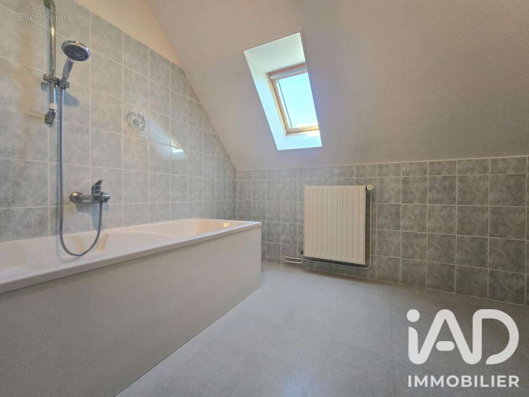Maison 161 m² à Saint-Maclou  - photo 9