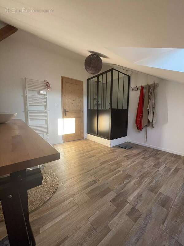 Maison à VARENNES-SAINT-SAUVEUR