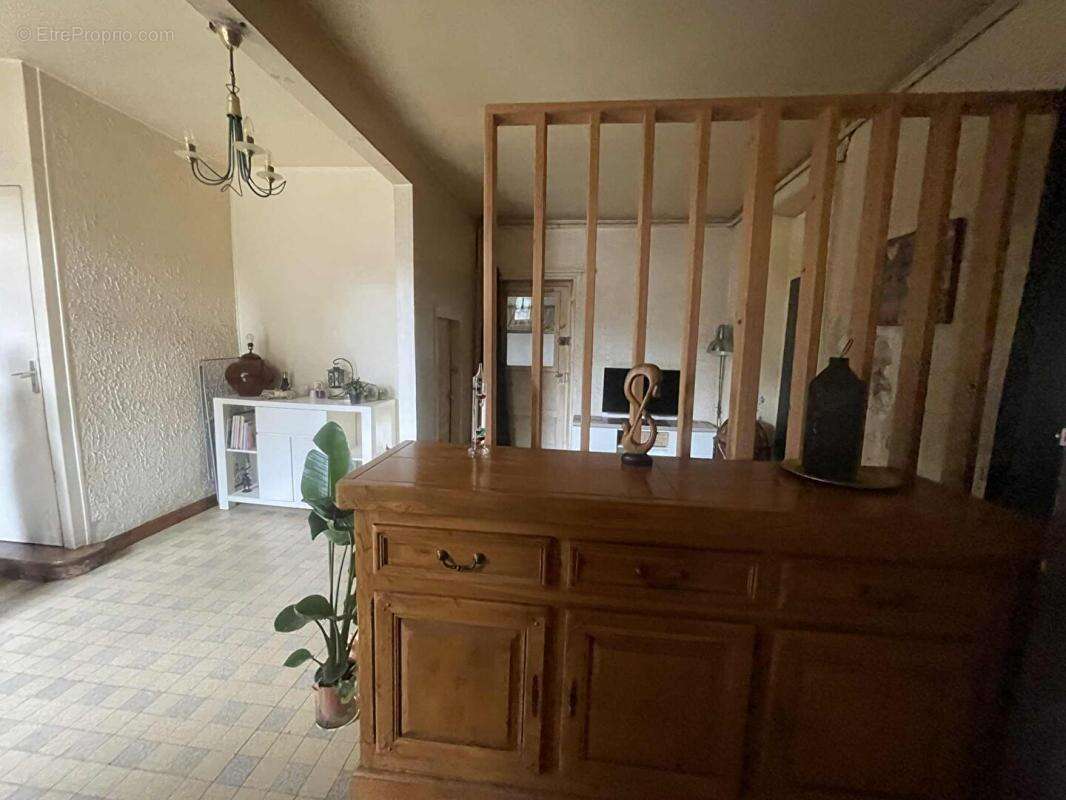 Grande maison à Guillerval avec dependances - photo 9