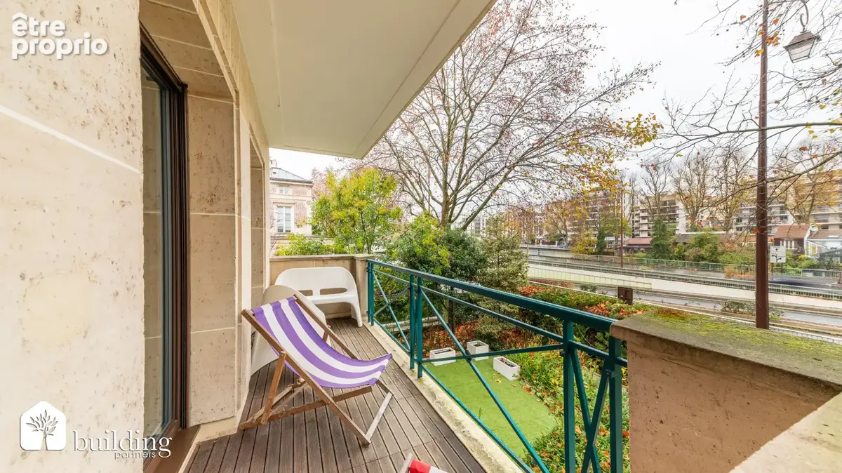 Neuilly Face Seine - Appartement 3 pièces avec balcon et loggia - photo 14