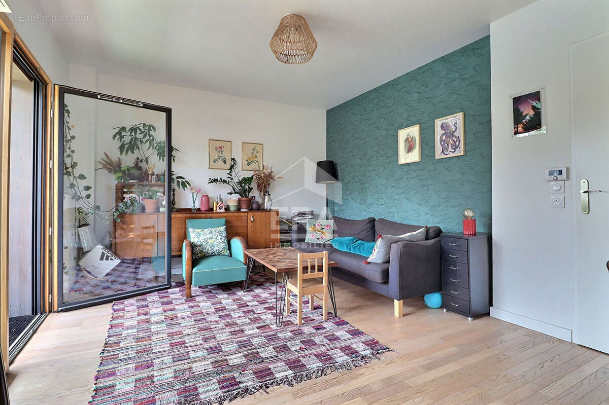 Appartement à AUBERVILLIERS