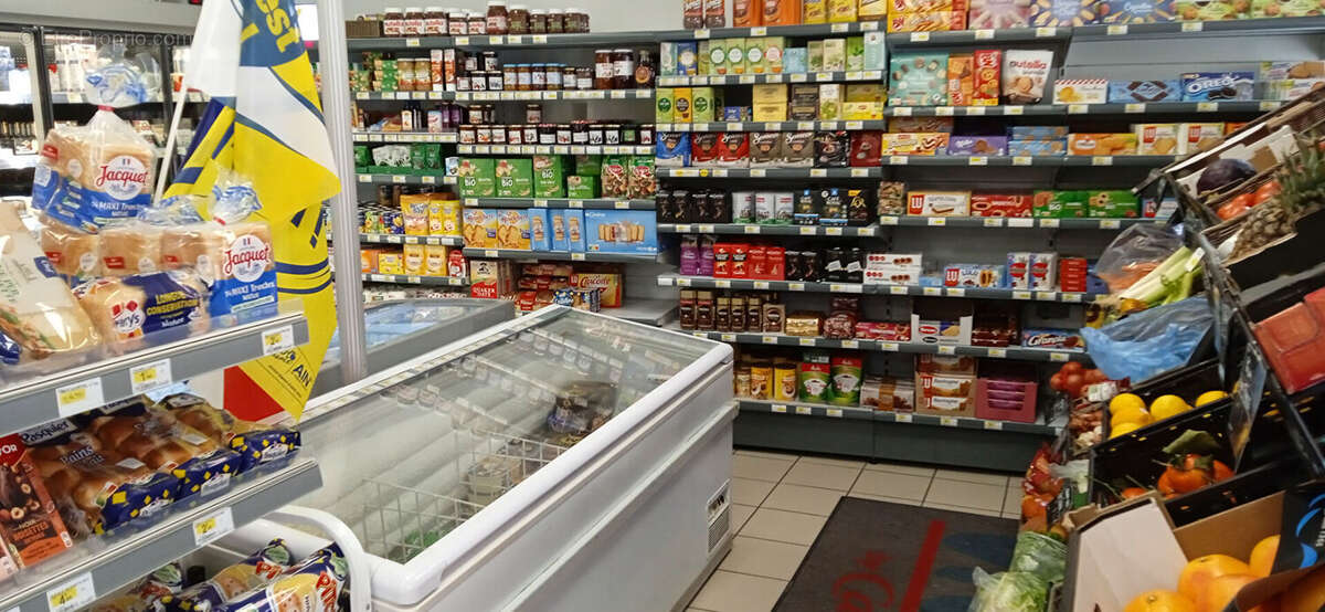 Autre à HAUTEVILLE-LOMPNES