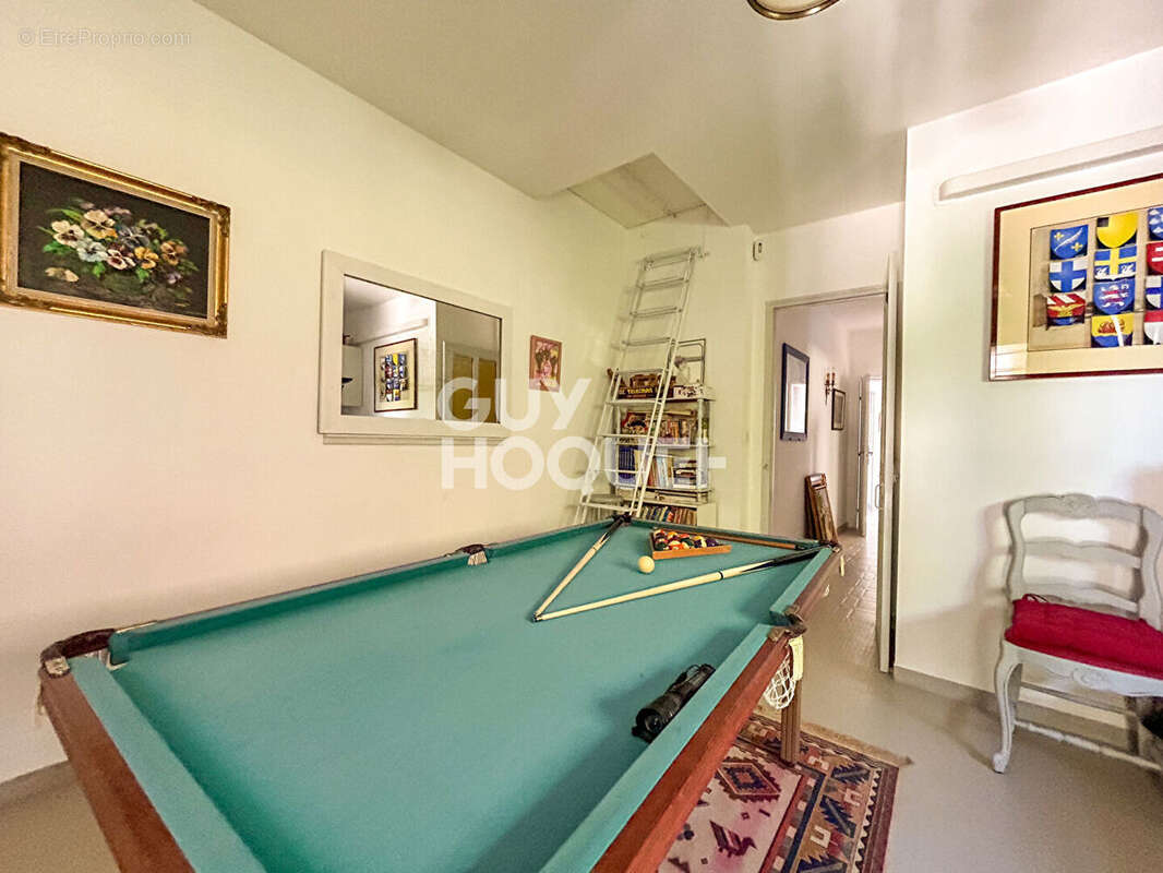 Maison à L'ISLE-SUR-LA-SORGUE