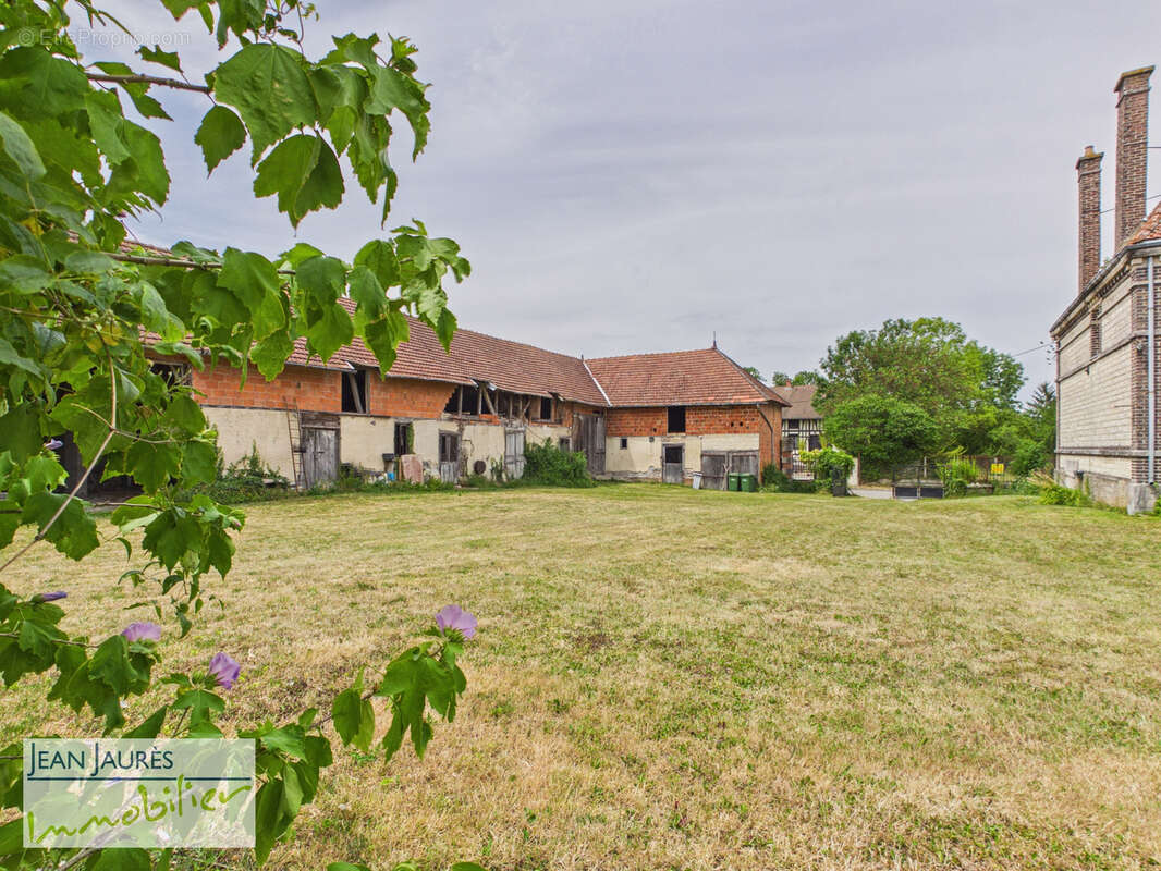 Maison de campagne au fort potentiel avec magnifique terrain - photo 3
