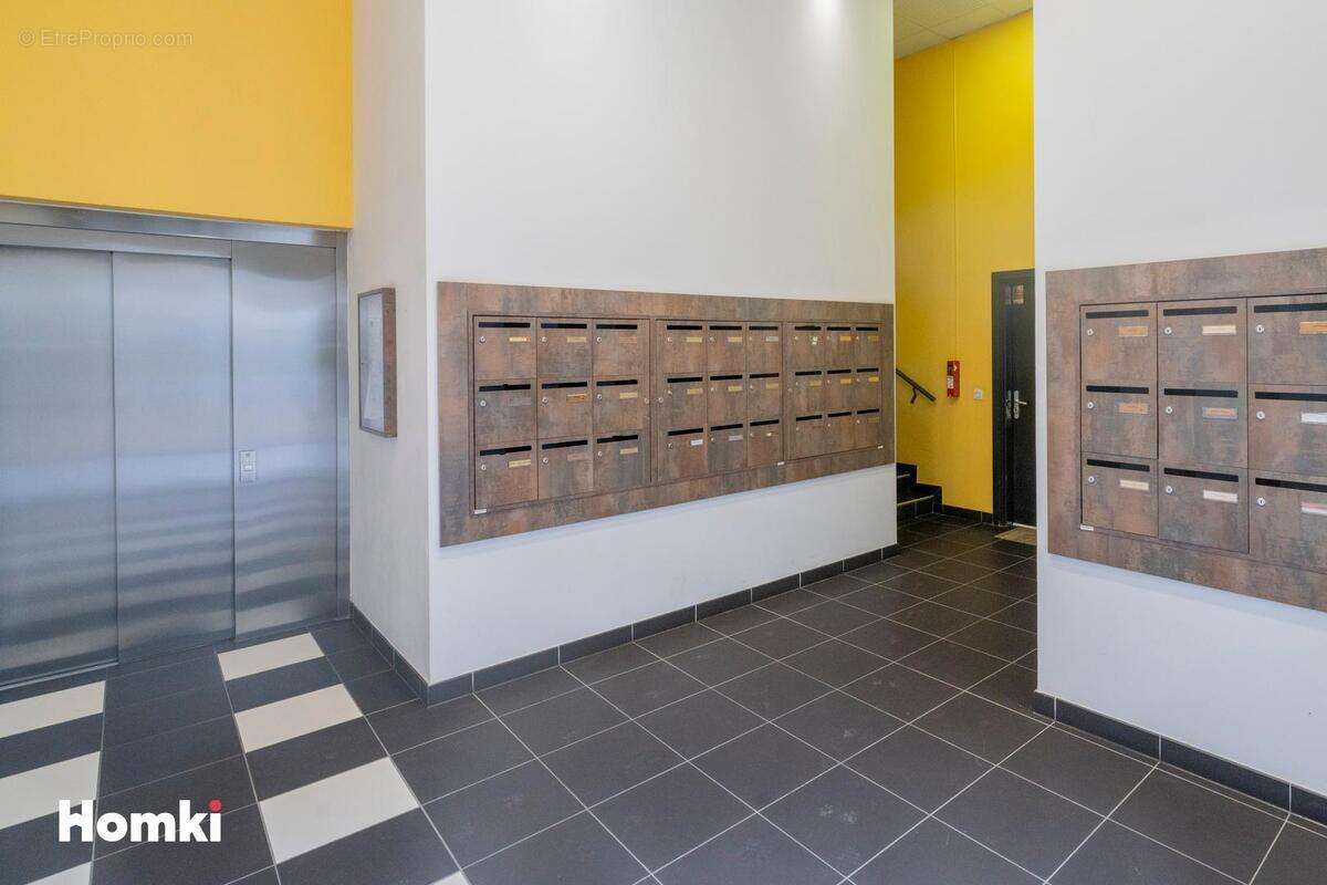 Appartement à MARSEILLE-3E