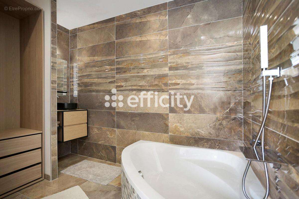 Maison 250 m² à Beleymas  - photo 20